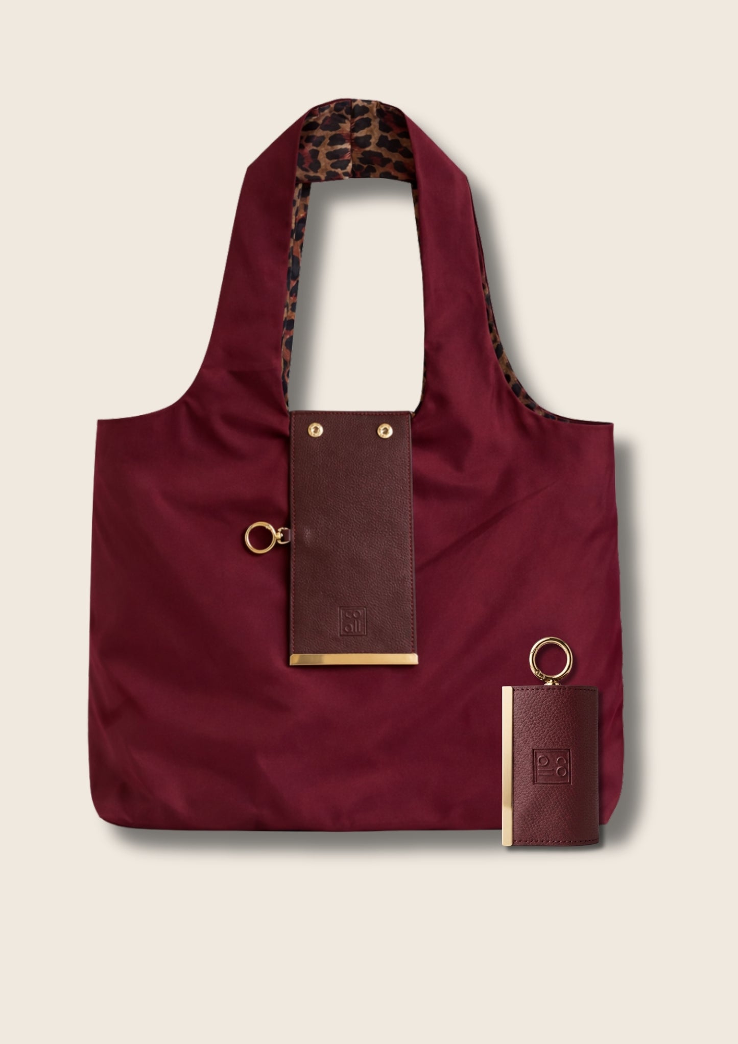 Bordo-Leopar Charm Çanta